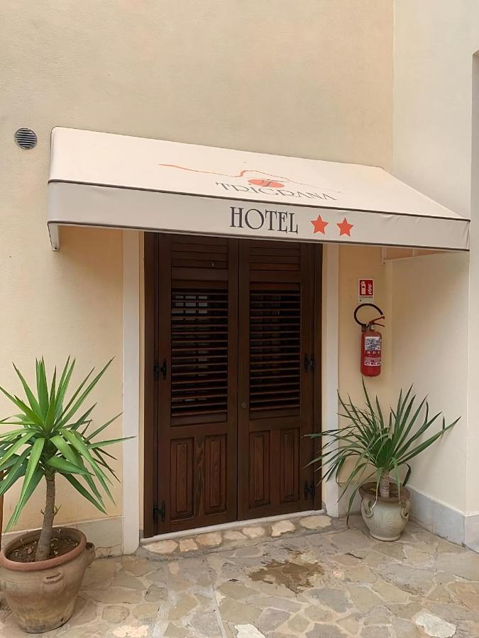 Trigrana Vacanze Hotel Кастелуцо Екстериор снимка
